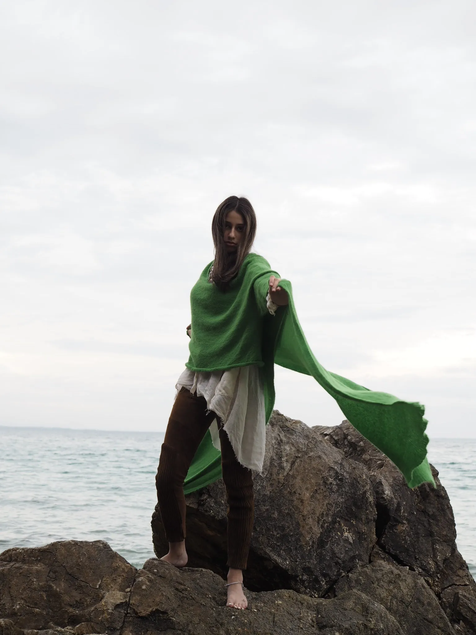 Light weight wrap (Alpaca) Green