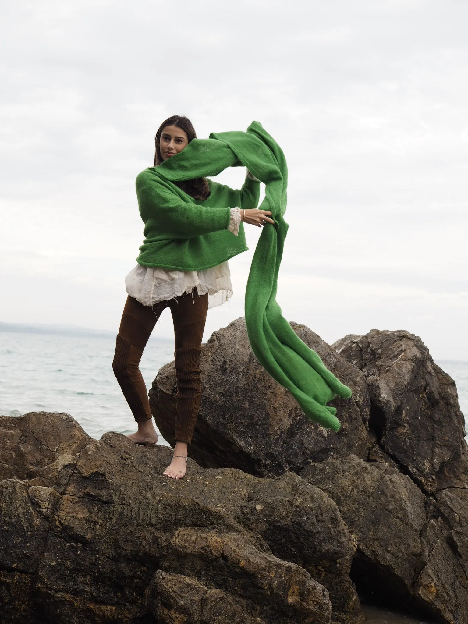 Light weight wrap (Alpaca) Green