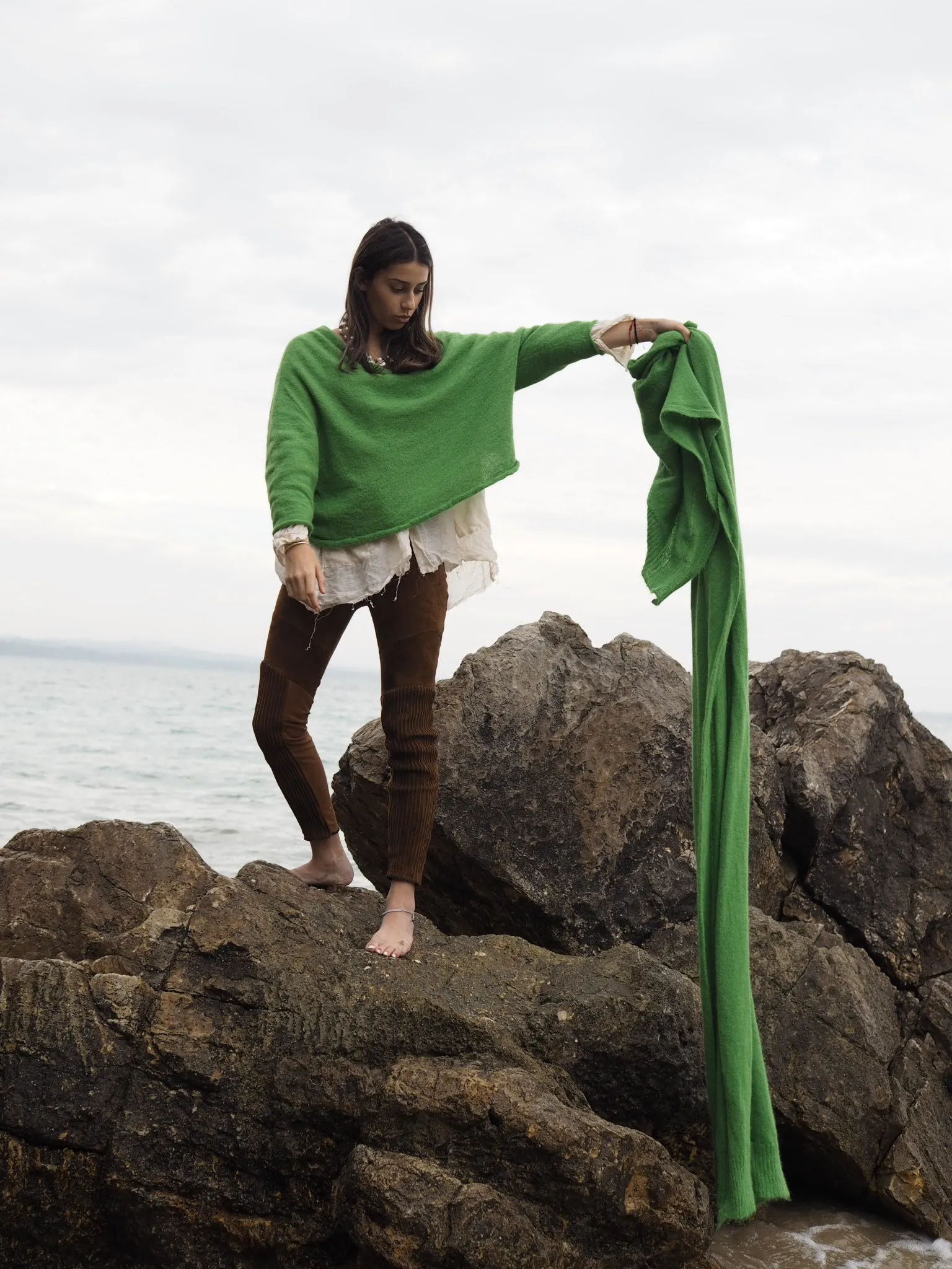 Light weight wrap (Alpaca) Green