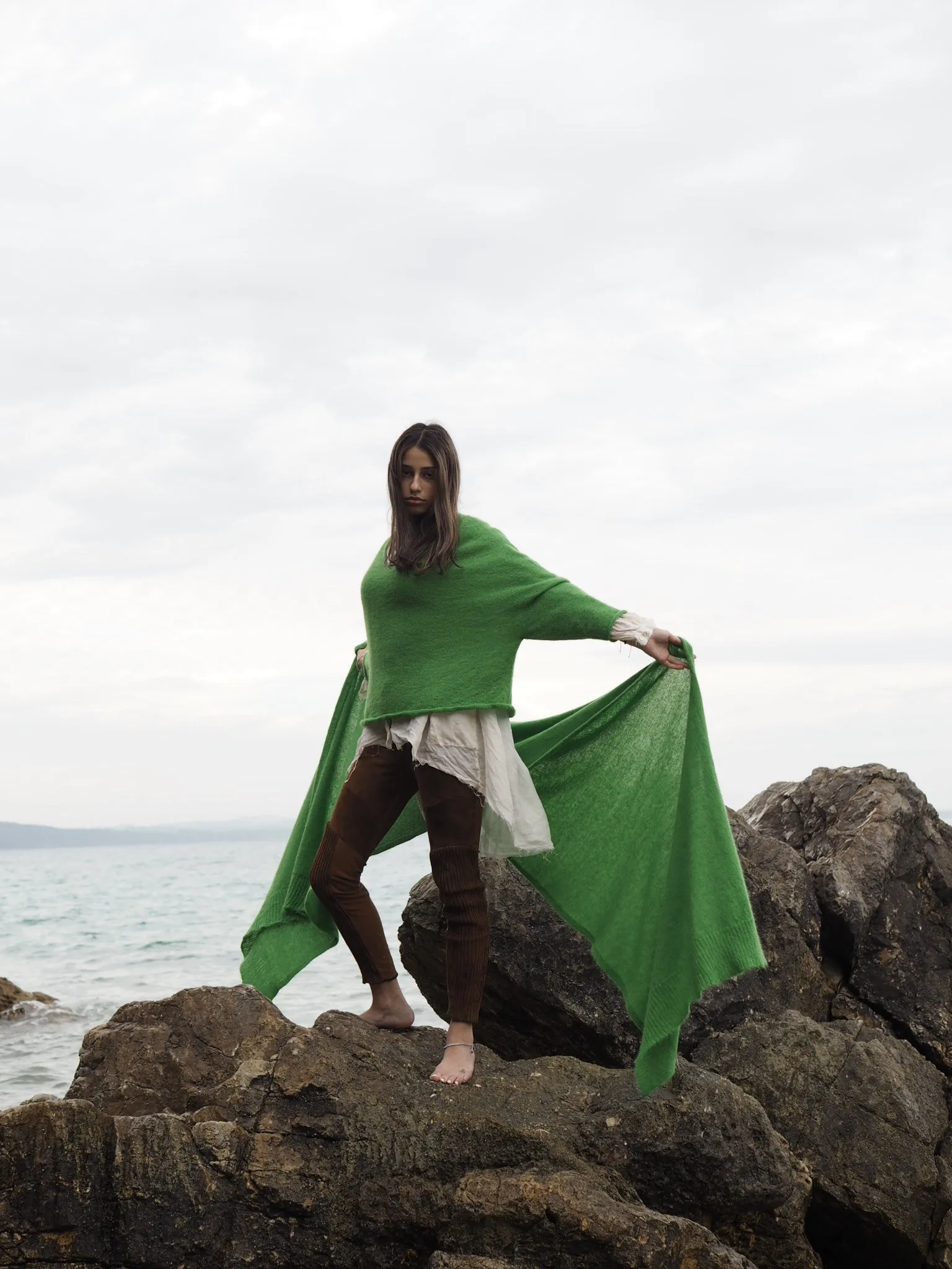 Light weight wrap (Alpaca) Green