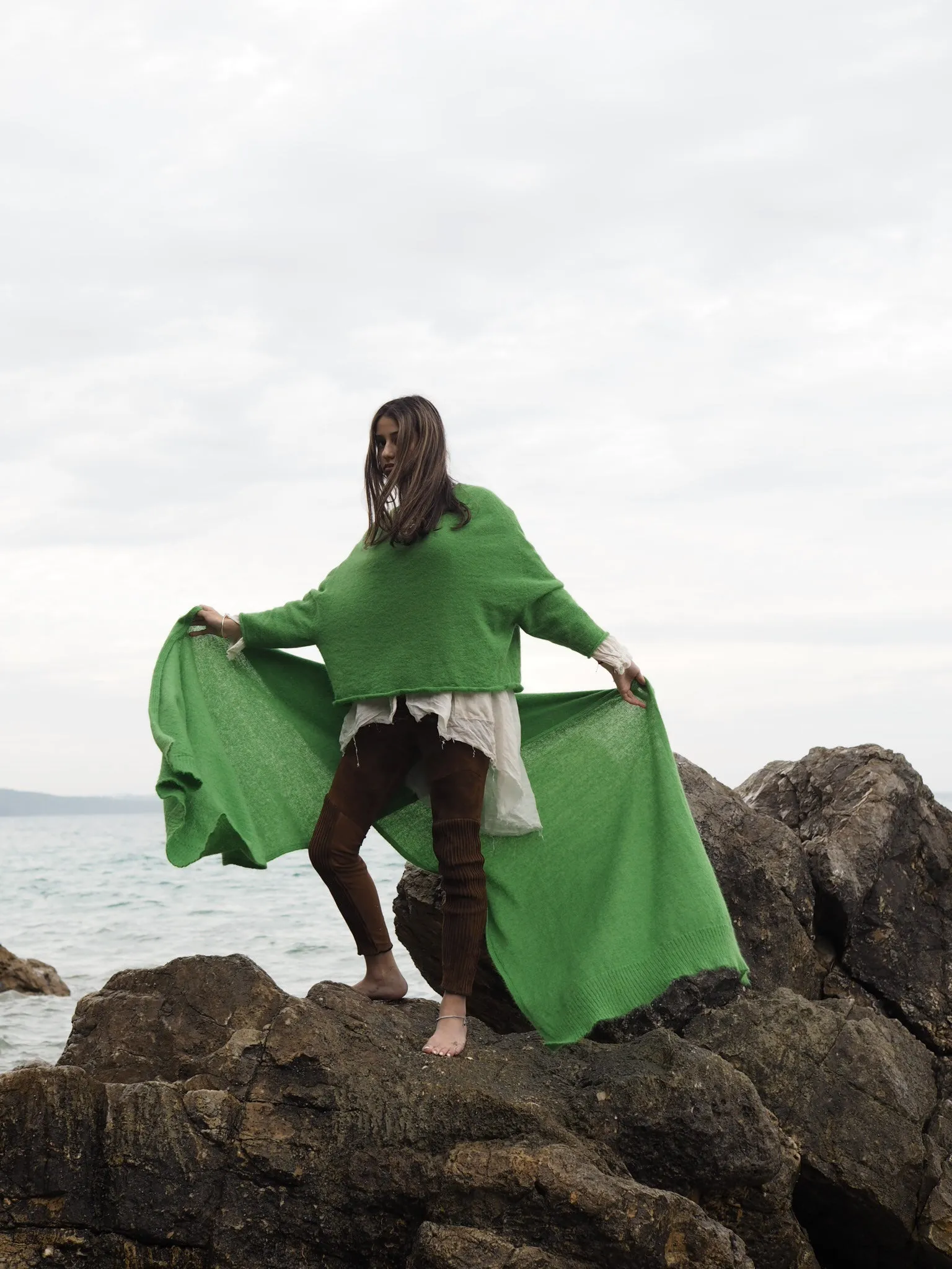 Light weight wrap (Alpaca) Green