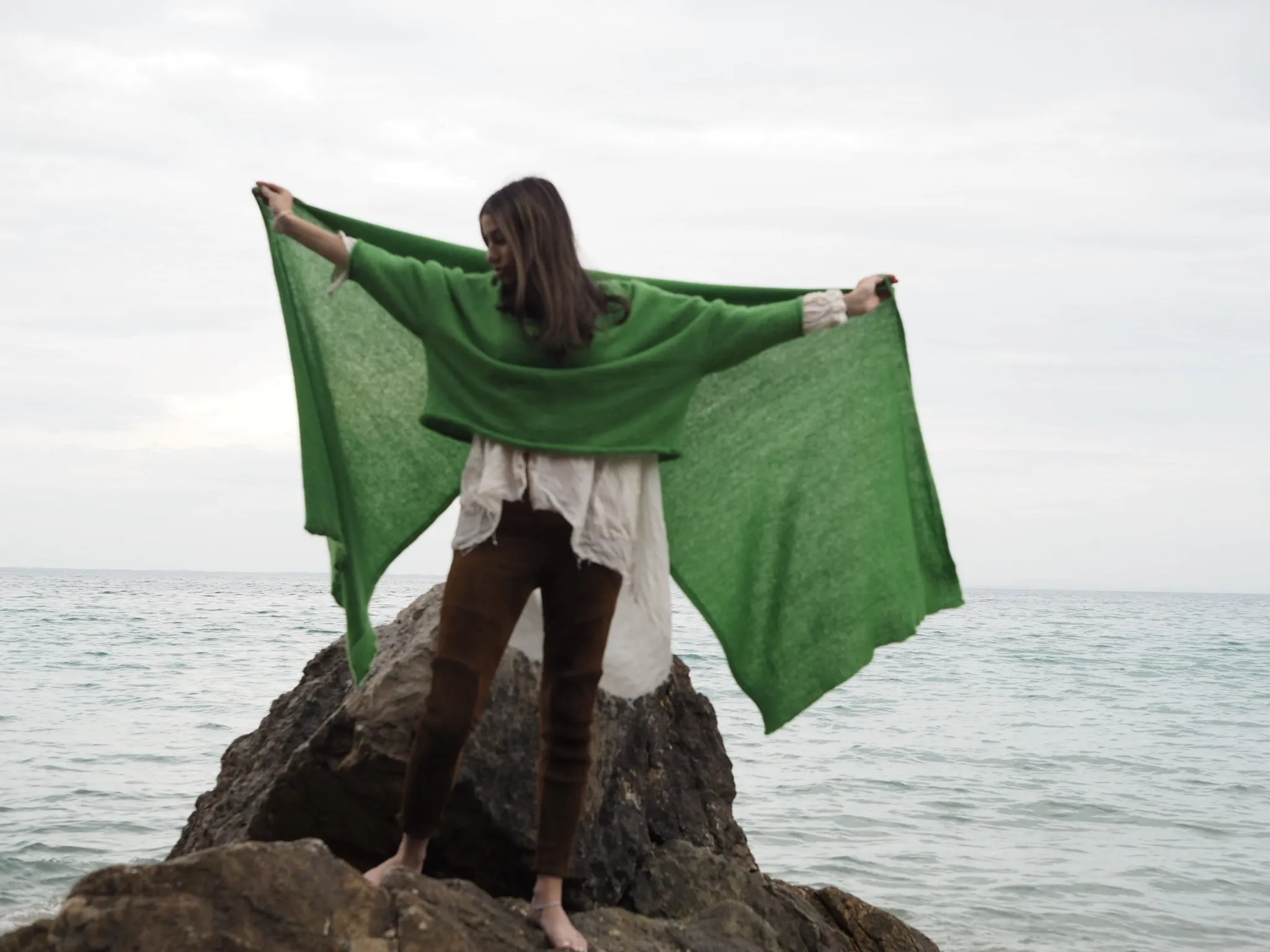 Light weight wrap (Alpaca) Green